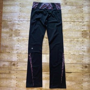 ✨Victoria's Secret incredible yoga pants✨